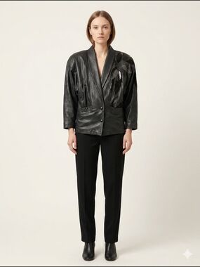Vintage Black Women's Leather Button-Front Jacket with Embellished Shoulder